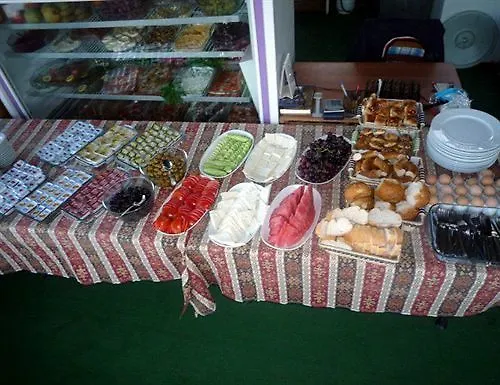 Canberra מלון 2*