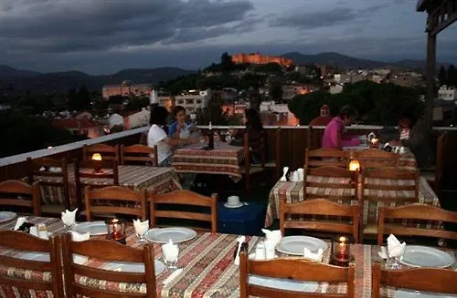 Canberra מלון 2*